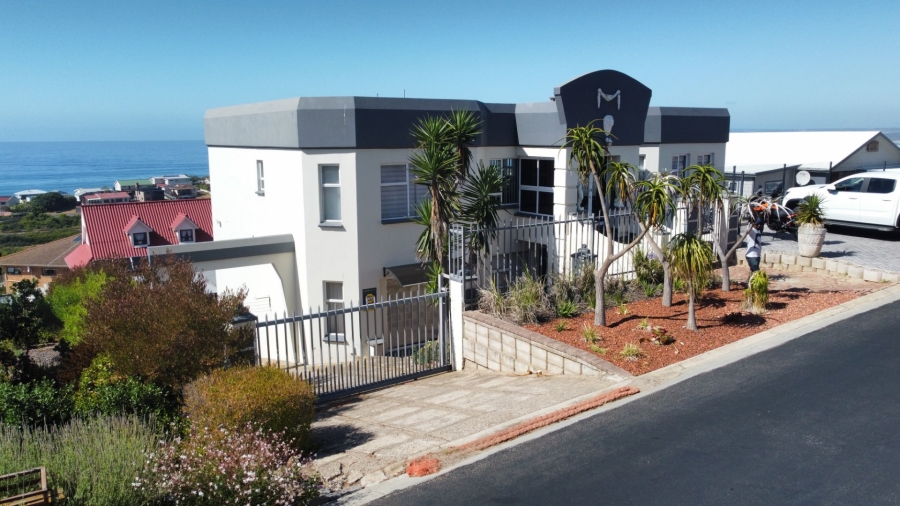 7 Bedroom Property for Sale in Tergniet Western Cape